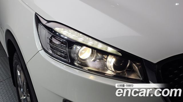 Kia Sorento 2016 — photo 8