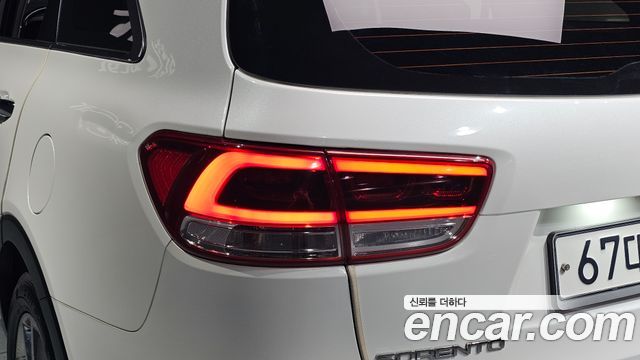 Kia Sorento 2016 — photo 9