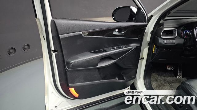 Kia Sorento 2016 — photo 14