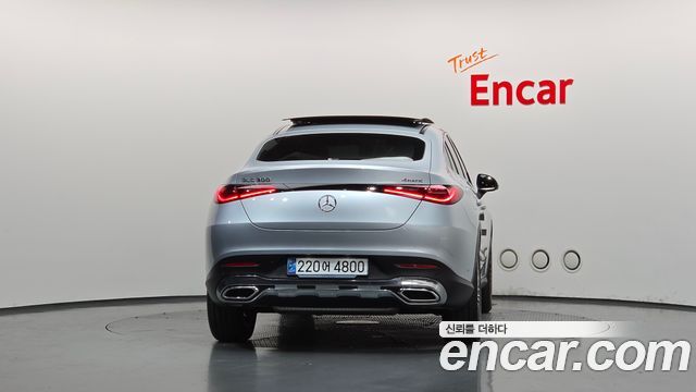 Mercedes-Benz GLC-Class 2025 — photo 4
