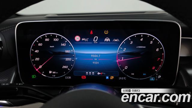 Mercedes-Benz GLC-Class 2025 — photo 11