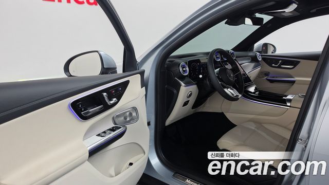 Mercedes-Benz GLC-Class 2025 — photo 13