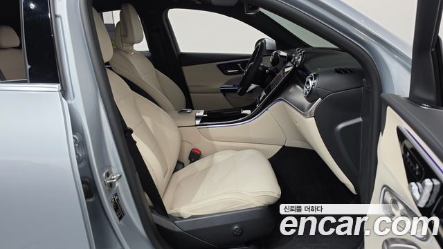Mercedes-Benz GLC-Class 2025 — photo 16