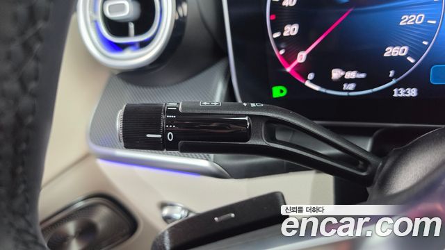 Mercedes-Benz GLC-Class 2025 — photo 39