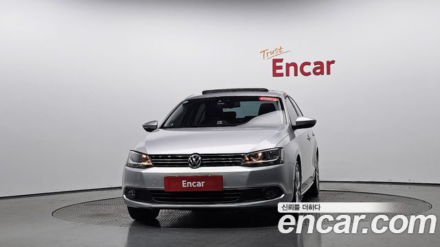 Volkswagen Jetta 2013 — photo 3