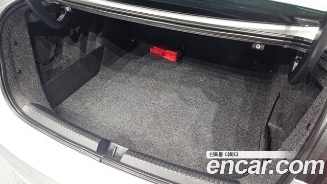 Volkswagen Jetta 2013 — photo 26