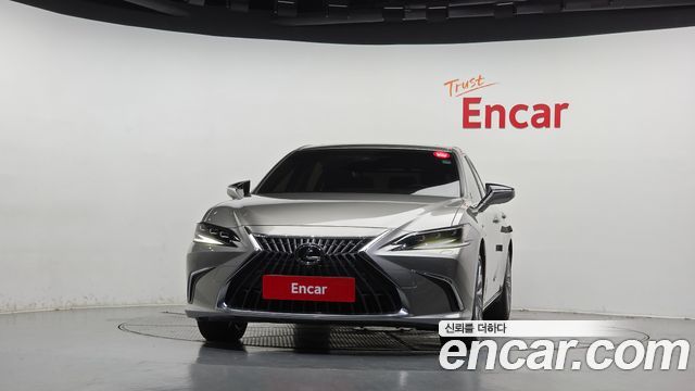 Lexus ES 2025 — photo 3