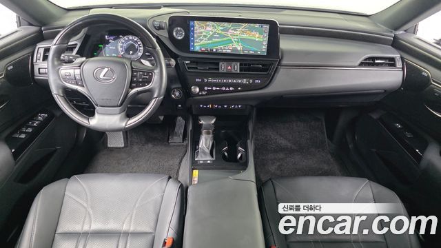 Lexus ES 2025 — photo 7
