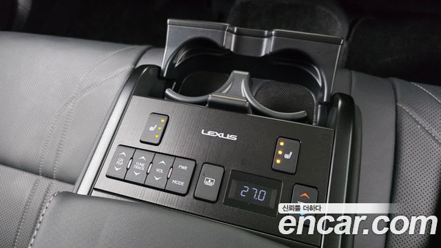 Lexus ES 2025 — photo 17