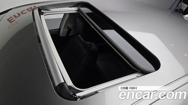 Lexus ES 2025 — photo 19