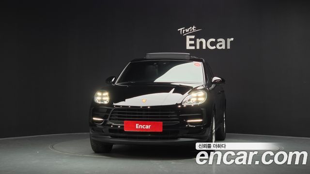 Porsche Macan 2021 — photo 3