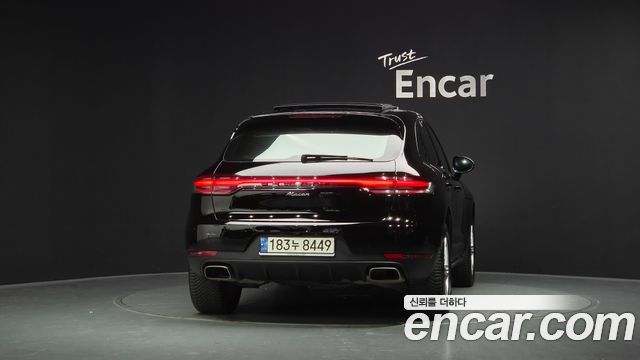 Porsche Macan 2021 — photo 4