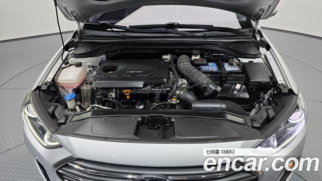 Hyundai AVANTE 2016 — photo 6