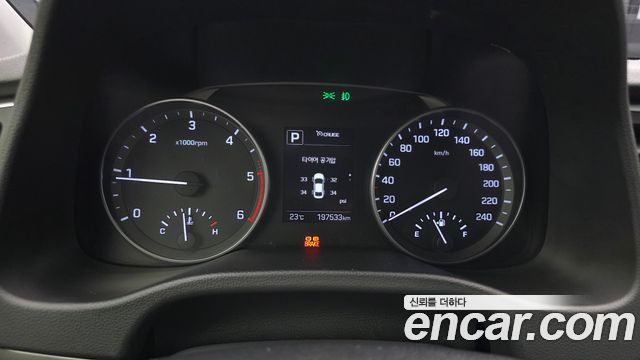 Hyundai AVANTE 2016 — photo 8