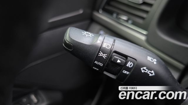 Hyundai AVANTE 2016 — photo 17