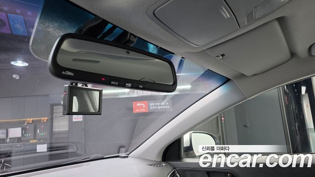 Hyundai AVANTE 2016 — photo 18