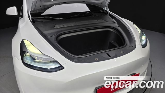 Tesla Model Y 2024 — photo 6