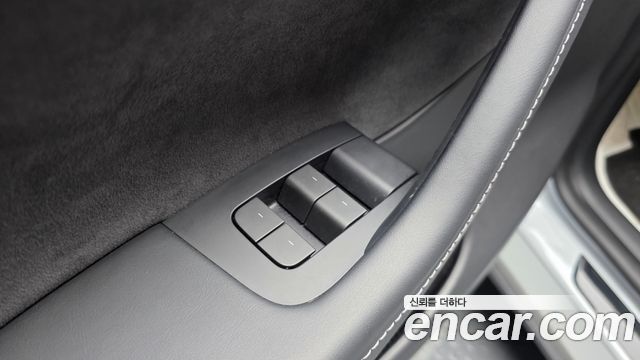 Tesla Model Y 2024 — photo 31