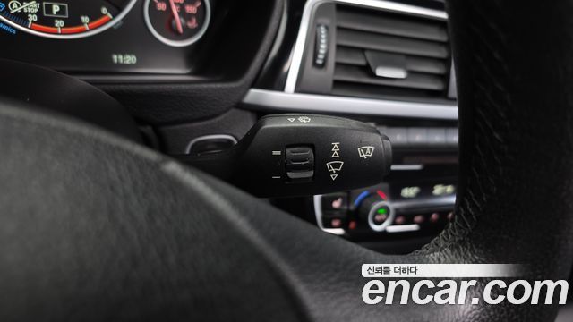 BMW 3-Series 2016 — photo 18