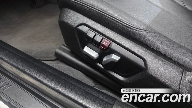 BMW 3-Series 2016 — photo 19