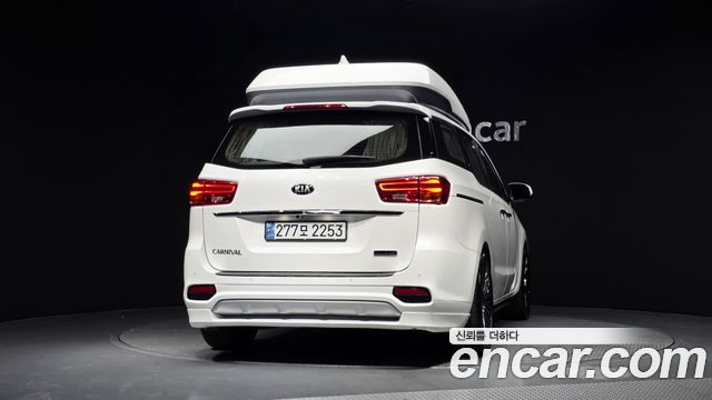 Kia Canival 2019 — photo 4