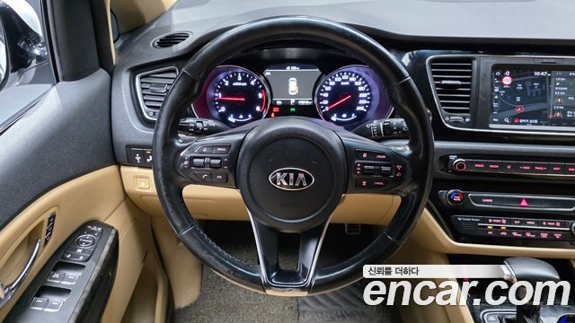 Kia Canival 2019 — photo 13