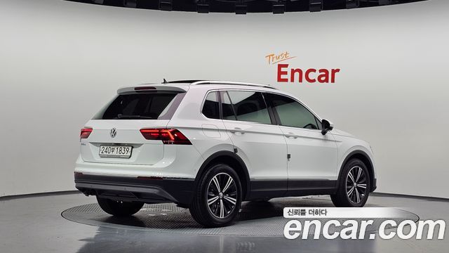 Volkswagen Tiguan 2020 — photo 2
