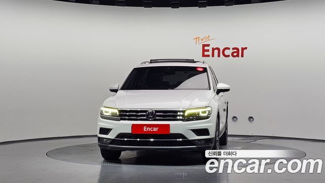 Volkswagen Tiguan 2020 — photo 3