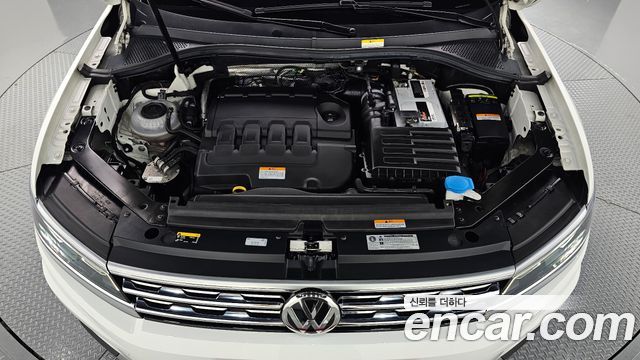 Volkswagen Tiguan 2020 — photo 6
