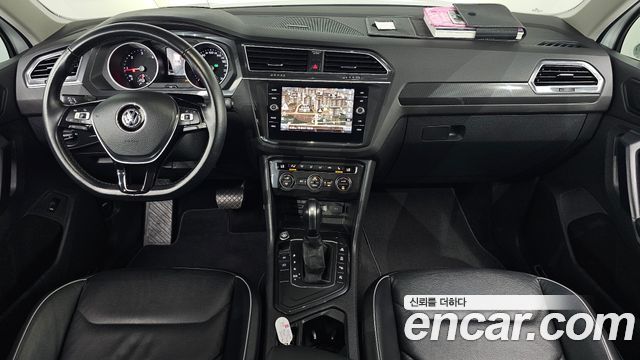 Volkswagen Tiguan 2020 — photo 10