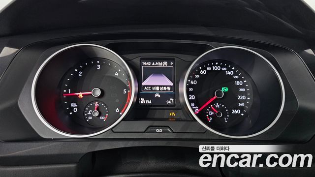 Volkswagen Tiguan 2020 — photo 11
