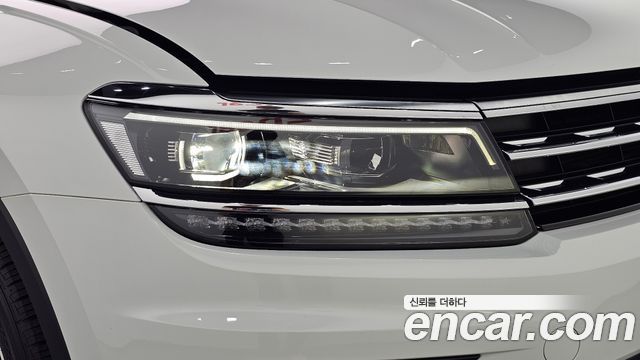 Volkswagen Tiguan 2020 — photo 8