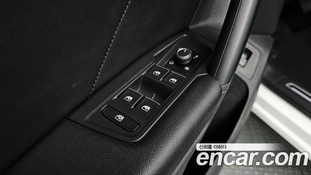 Volkswagen Tiguan 2020 — photo 28