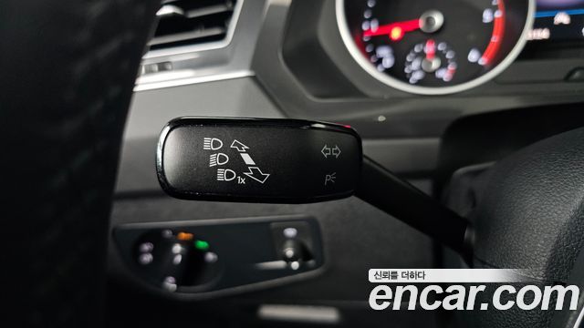 Volkswagen Tiguan 2020 — photo 31