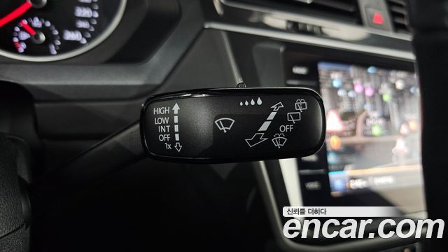 Volkswagen Tiguan 2020 — photo 33