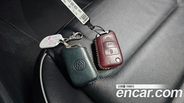 Volkswagen Tiguan 2020 — photo 39