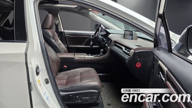 Lexus RX 2017 — photo 12
