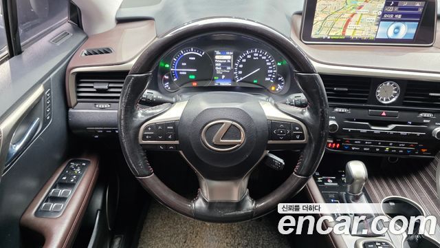 Lexus RX 2017 — photo 13