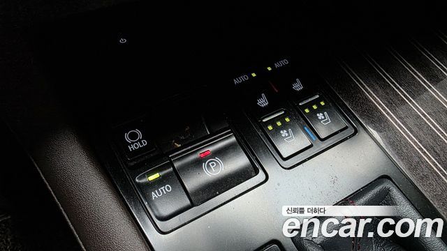Lexus RX 2017 — photo 17
