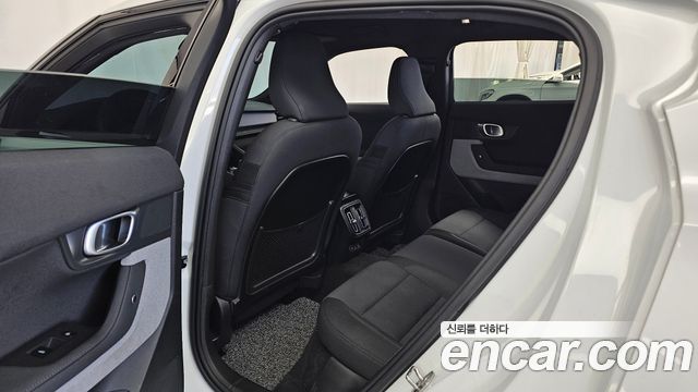 Polestar Polestar 2 2022 — photo 18