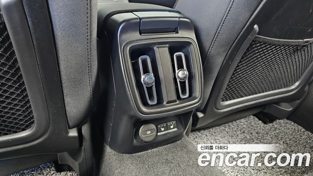 Polestar Polestar 2 2022 — photo 31
