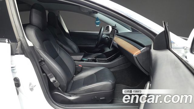 Tesla Model 3 2020 — photo 17