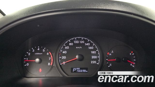 Hyundai Starex 2018 — photo 8