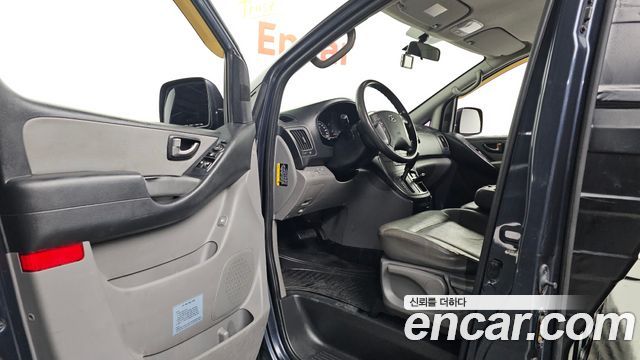 Hyundai Starex 2018 — photo 10
