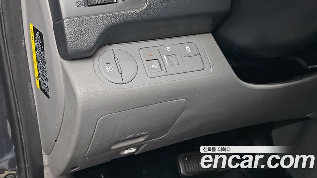 Hyundai Starex 2018 — photo 14