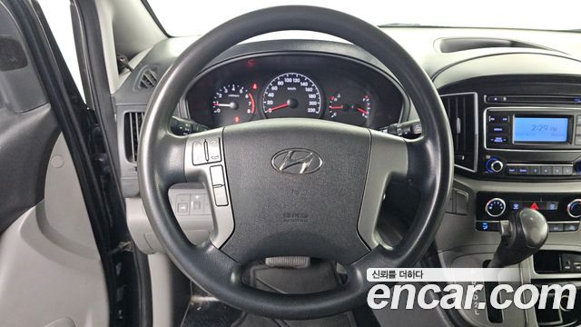 Hyundai Starex 2018 — photo 15