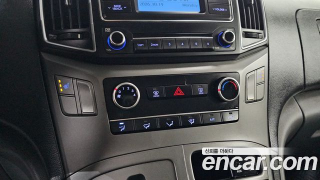 Hyundai Starex 2018 — photo 18
