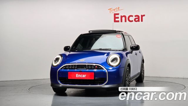 Mini Cooper 2025 — photo 3