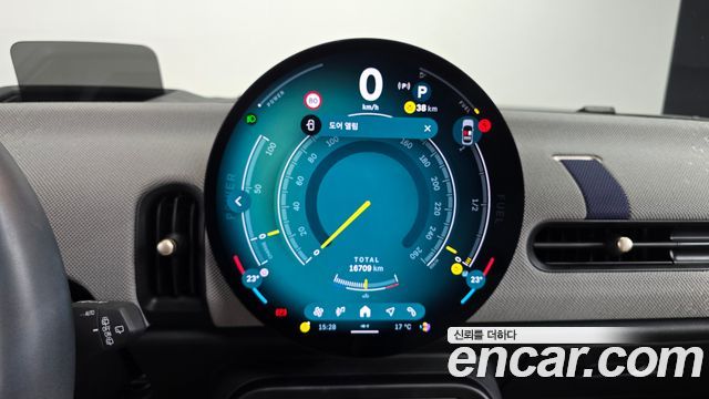 Mini Cooper 2025 — photo 8
