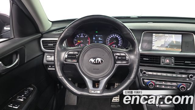 Kia K5 2016 — photo 13